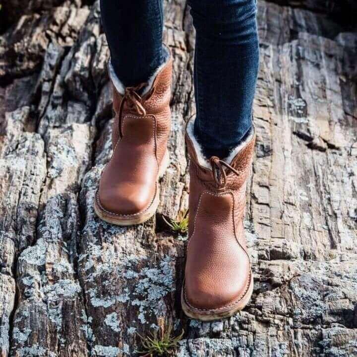 Genesis | Women's Heated Boots